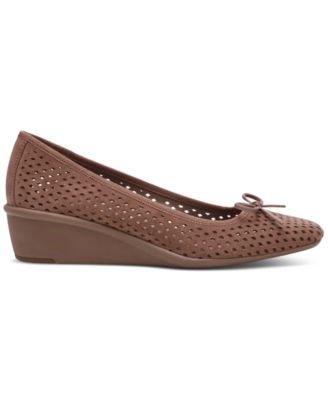 Women's Winslet Perforated Wedge Pumps