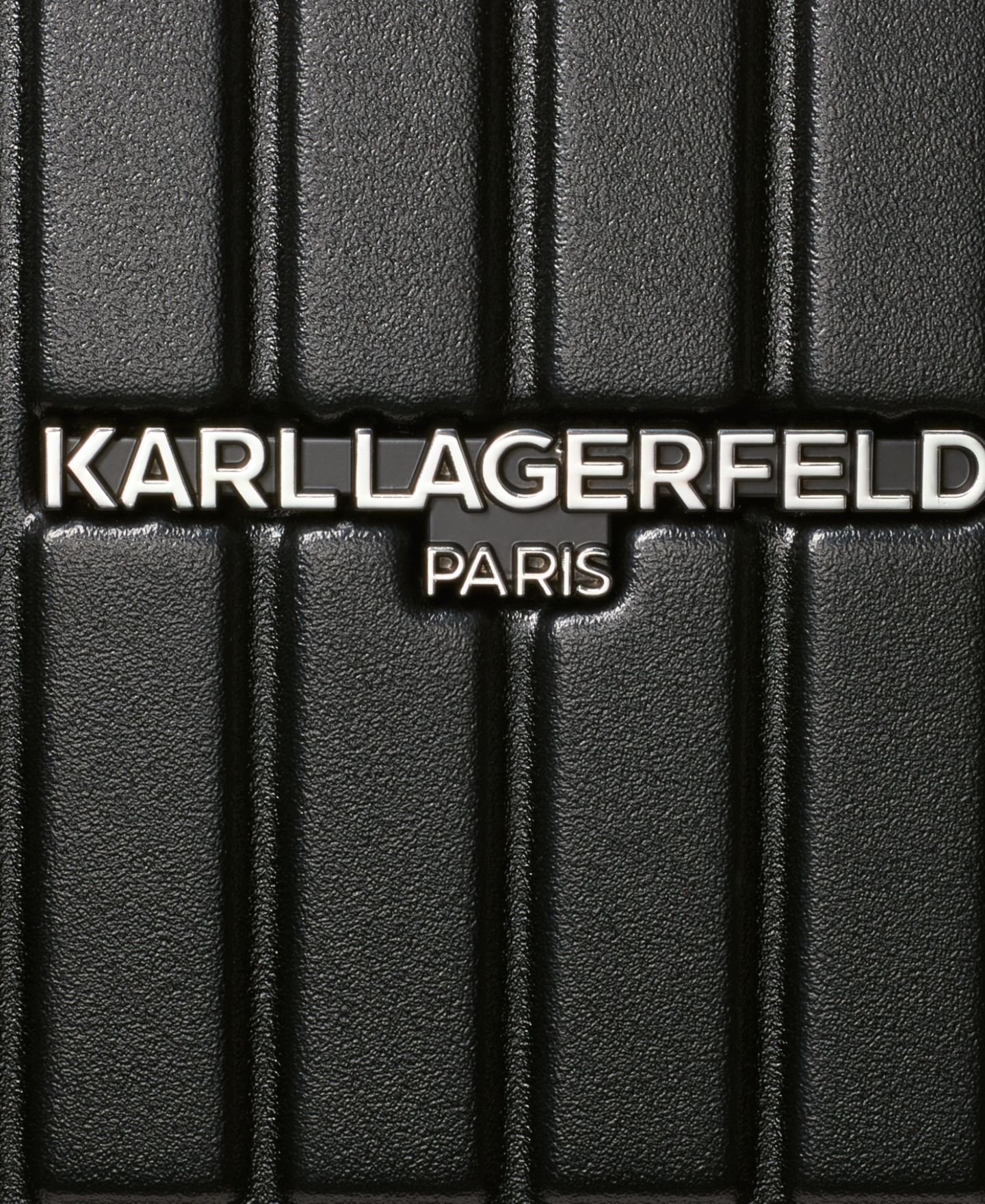 Чемодан KARL LAGERFELD PARIS Sentimental Voyage 21" Upright Luggage, цвет: Чёрный — фото 6