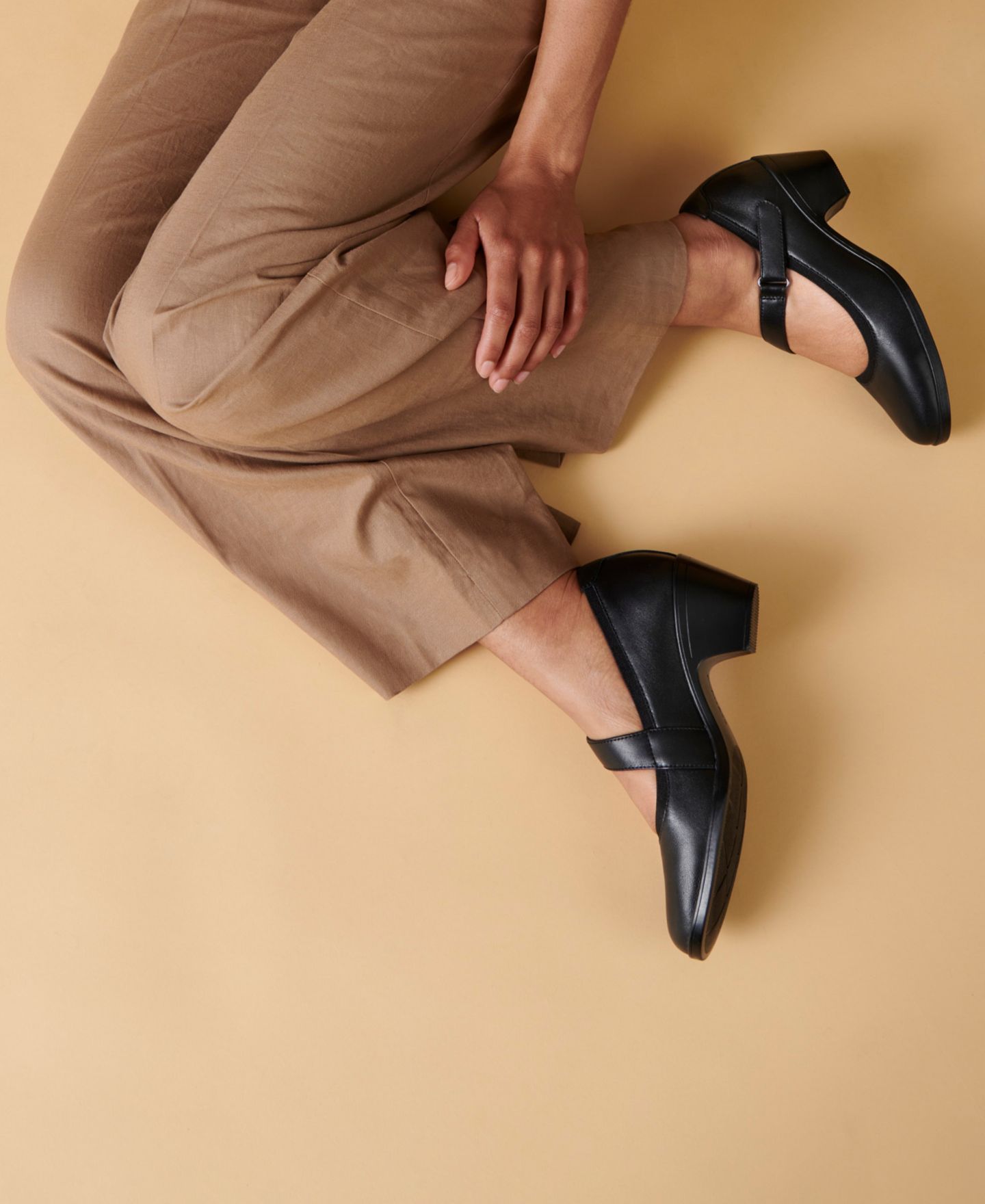 Женские туфли Clarks Emily Mabel Asymmetric Mary Jane, цвет: Чёрный кожаный — фото 10