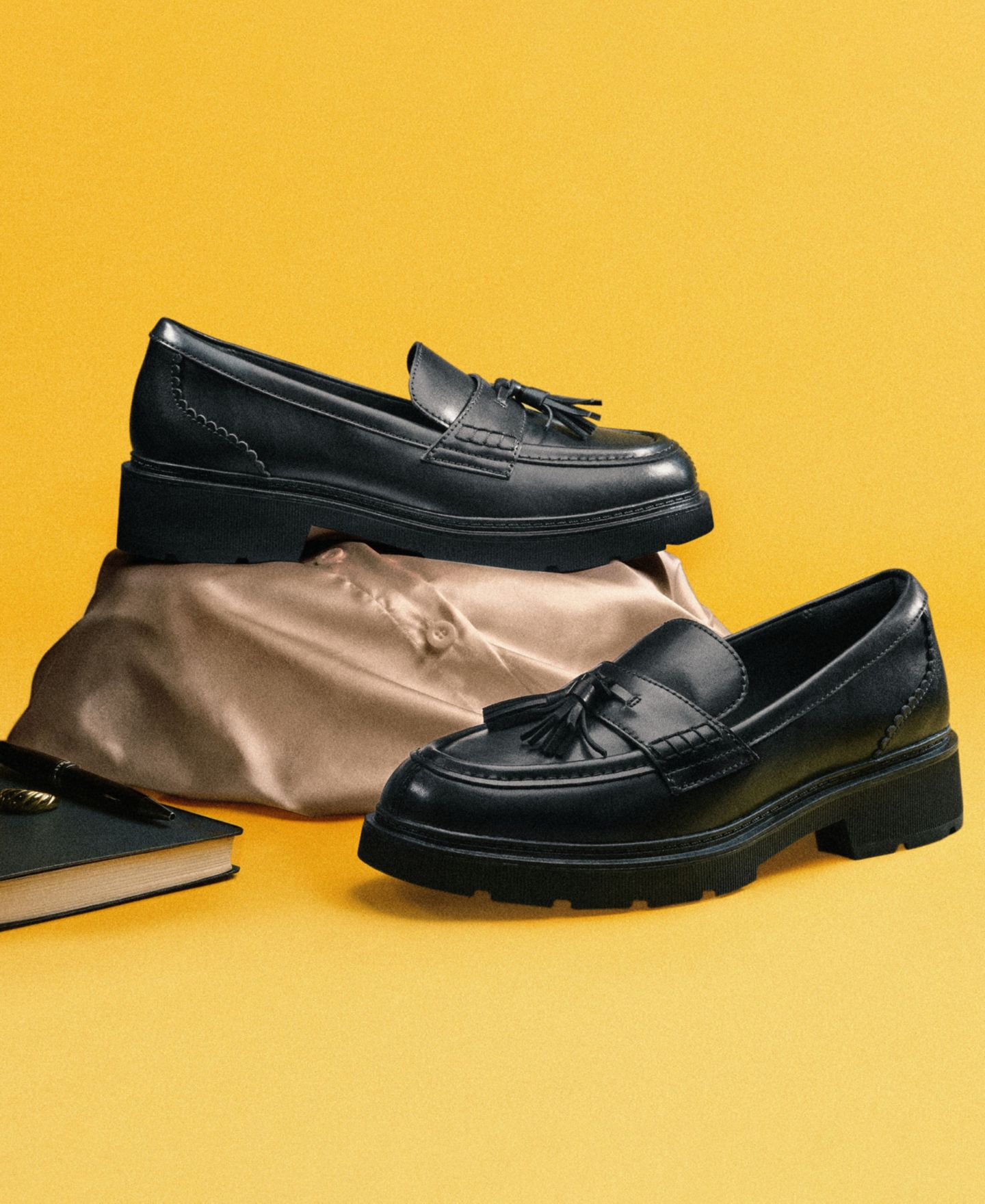 Женские туфли Clarks Lauryl Tassel Slip-On, цвет: Чёрный кожаный — фото 6