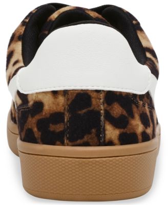 Women's Voyage Low Line Lace-Up Sneakers