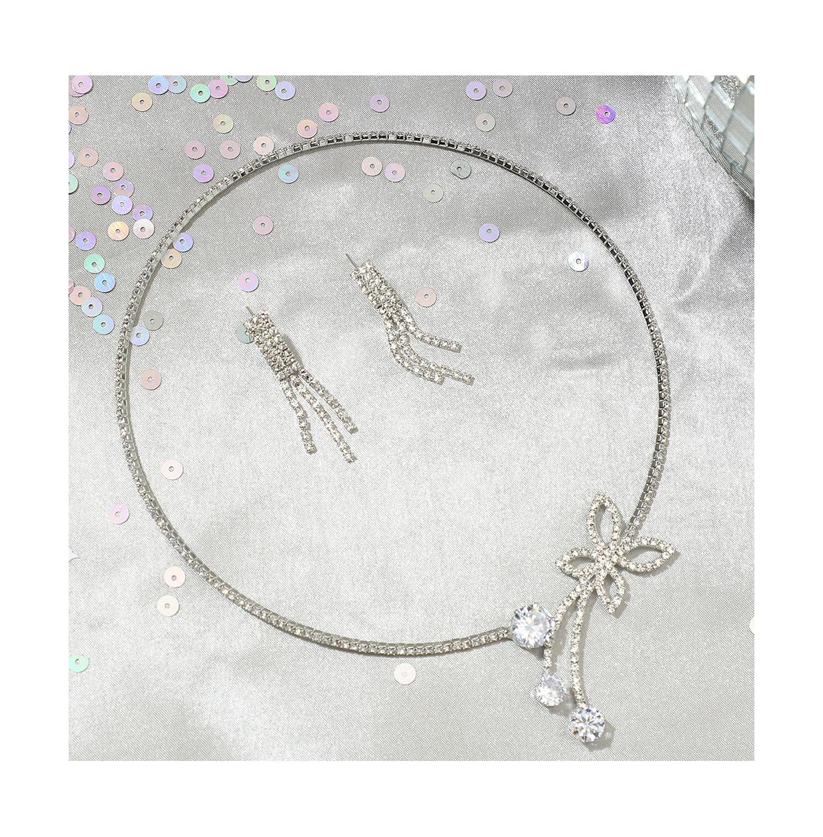 Sohi Women's Silver Bling Butterfly Necklace In Silver