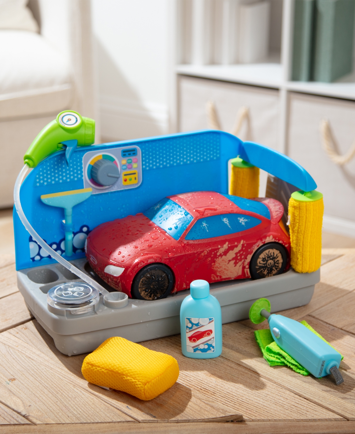 Melissa & Doug Water Wow Car Wash Play Set In Transparent