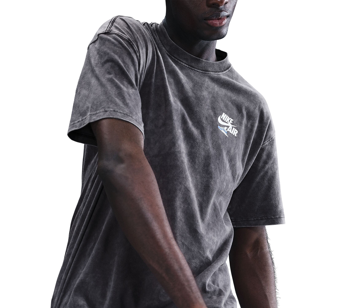 Nike Men's Sportswear Short Sleeve Logo Graphic T-Shirt