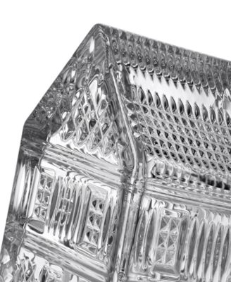 Gingerbread House D&eacute;cor Figurine