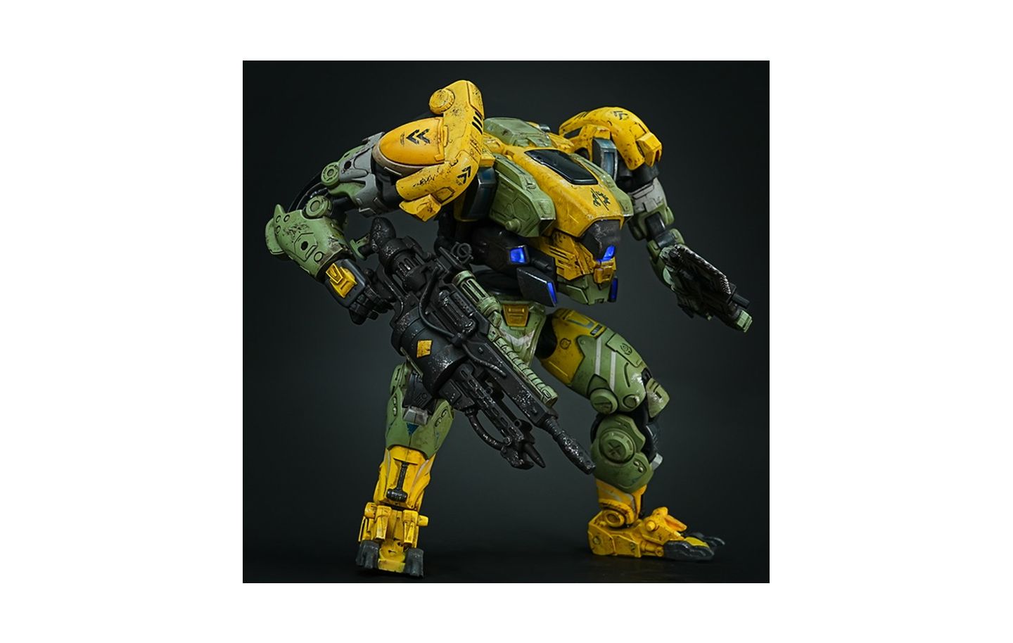 Детская фигурка Transformers Exo-Valcrian Dx-07 Aria Bladeheart 1/18 Scale 50-Point Articulated Action Figure, 14 Years & Up — фото 1