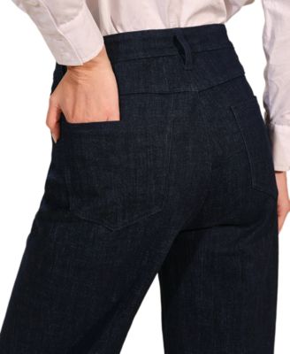 Women's Straight Leg Jeans