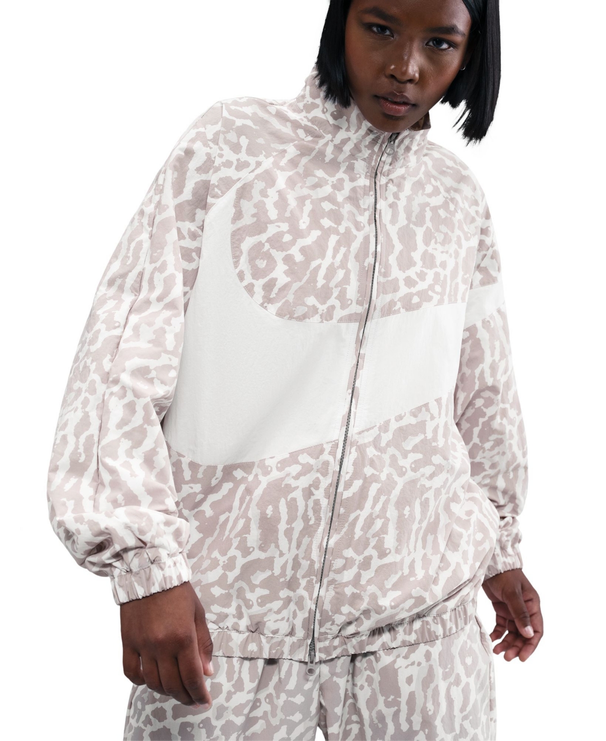 Nike Women's Long Sleeve Jacket