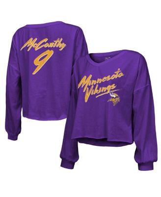 Majestic - Women's J.J. McCarthy Purple Minnesota Vikings Name Number Off-Shoulder Script Cropped Long Sleeve V-Neck T-Shirt