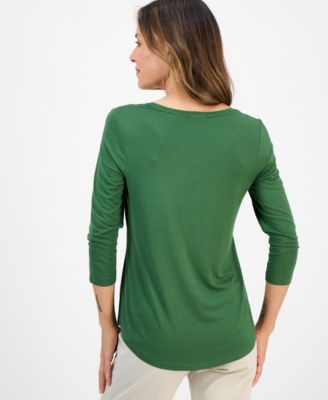 Petite 3/4-Sleeve Scoop Neck Top
