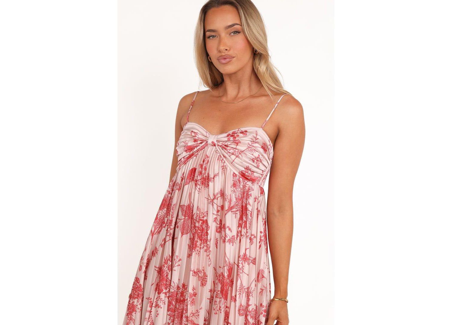 Women's Vikki Dress - Red Floral