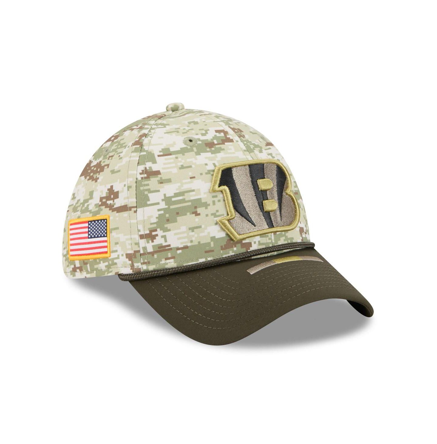 Мужская кепка New Era Camo/Dark Green/Dark Green Cincinnati Bengals 2025 Salute to Service 39THIRTY Flex Hat — фото 1