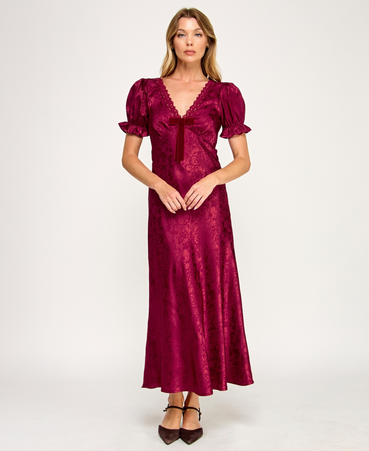 Row A Women's Short Sleeves V-Neck Dress