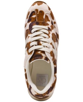 Women's Joque Sporty Retro Lace-Up Sneakers