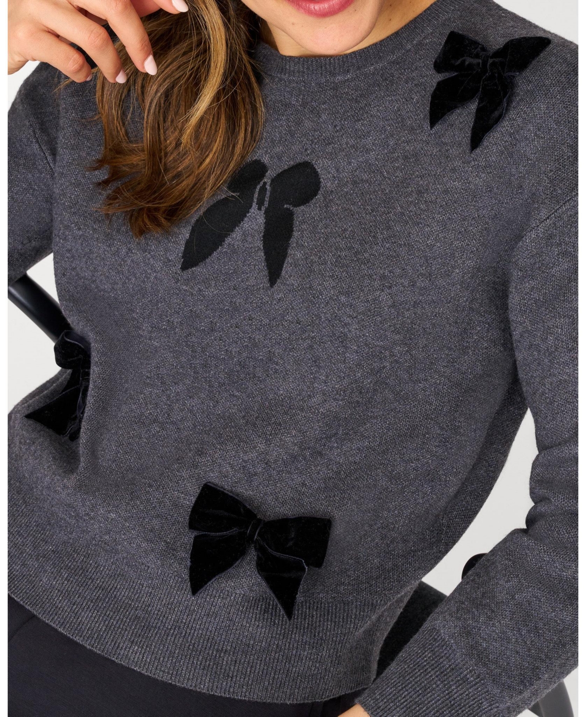 Cable & Gauge Women's Cropped Bow Sweater