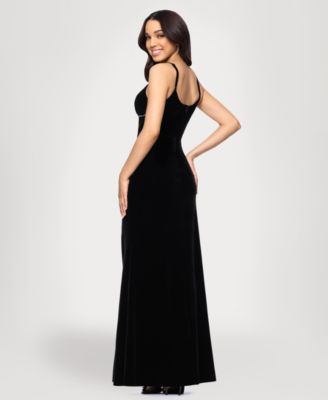 Juniors Sweetheart Sleeveless Velvet Gown