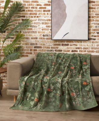 Wildflower Plush Throw, 50" x 70"