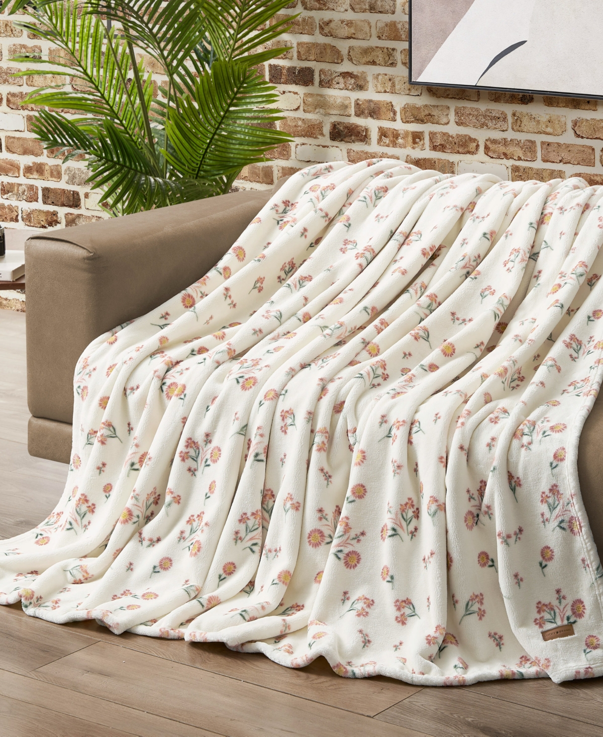 Lucky Brand Daisy Floral Cozy Plush Blanket, Twin/twin Xl In Multi
