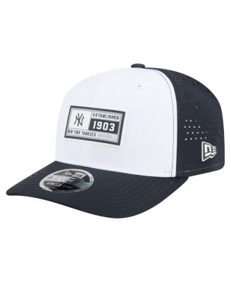 New Era - Men's White/Navy New York Yankees Established Patch 9SEVENTY Adjustable Hat