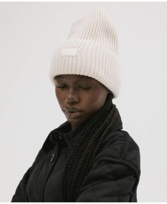 Gigi Merino Wool Chunky Beanie for Ultimate Warmth and Comfort