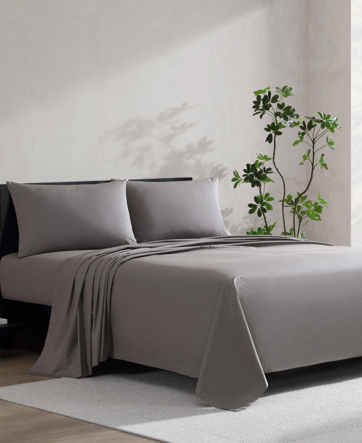 Vera Wang Cool Comfort Solid T200 4-pc. Sheet Set, King In Gray