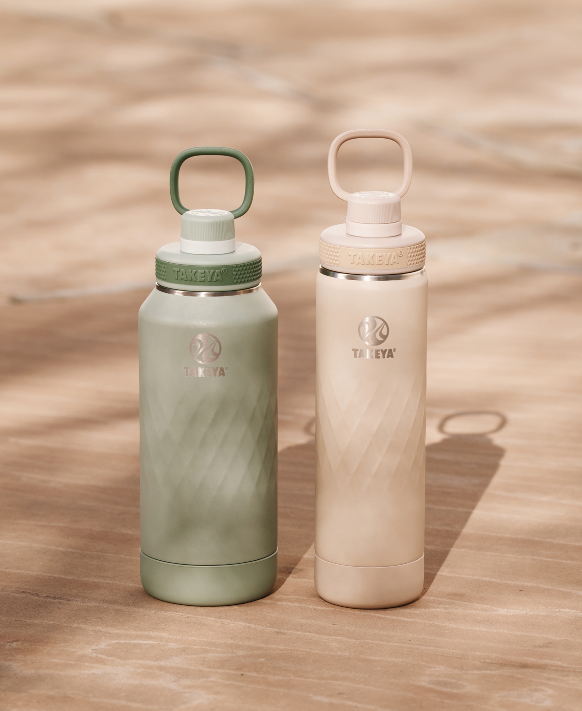 Takeya Sport 22 Oz. Triple-insulated Water Bottle With Straw Lid In Green