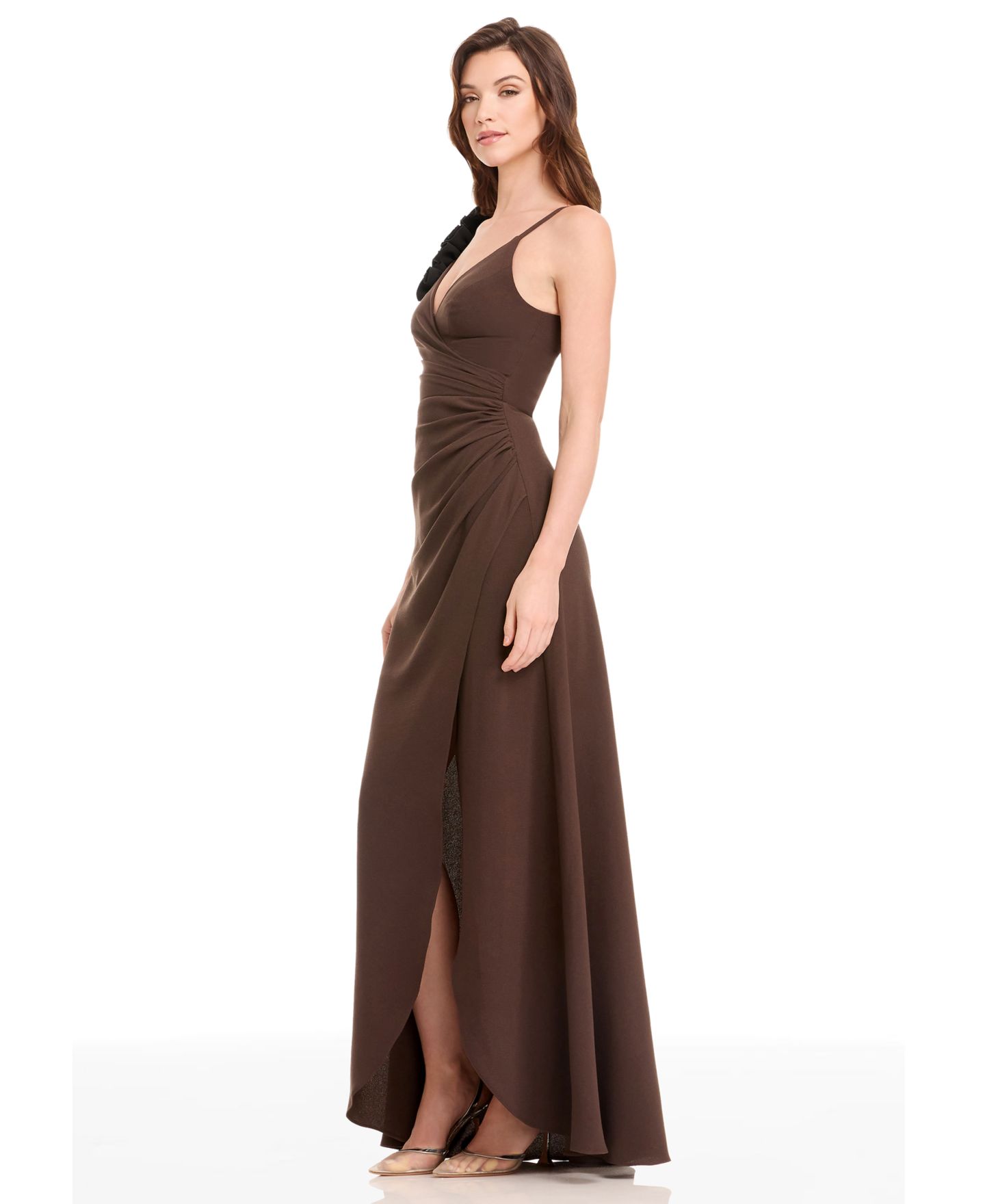 Женское платье Dress the Population Camelia Ruffled A-Line Maxi, цвет: Мокко — фото 3