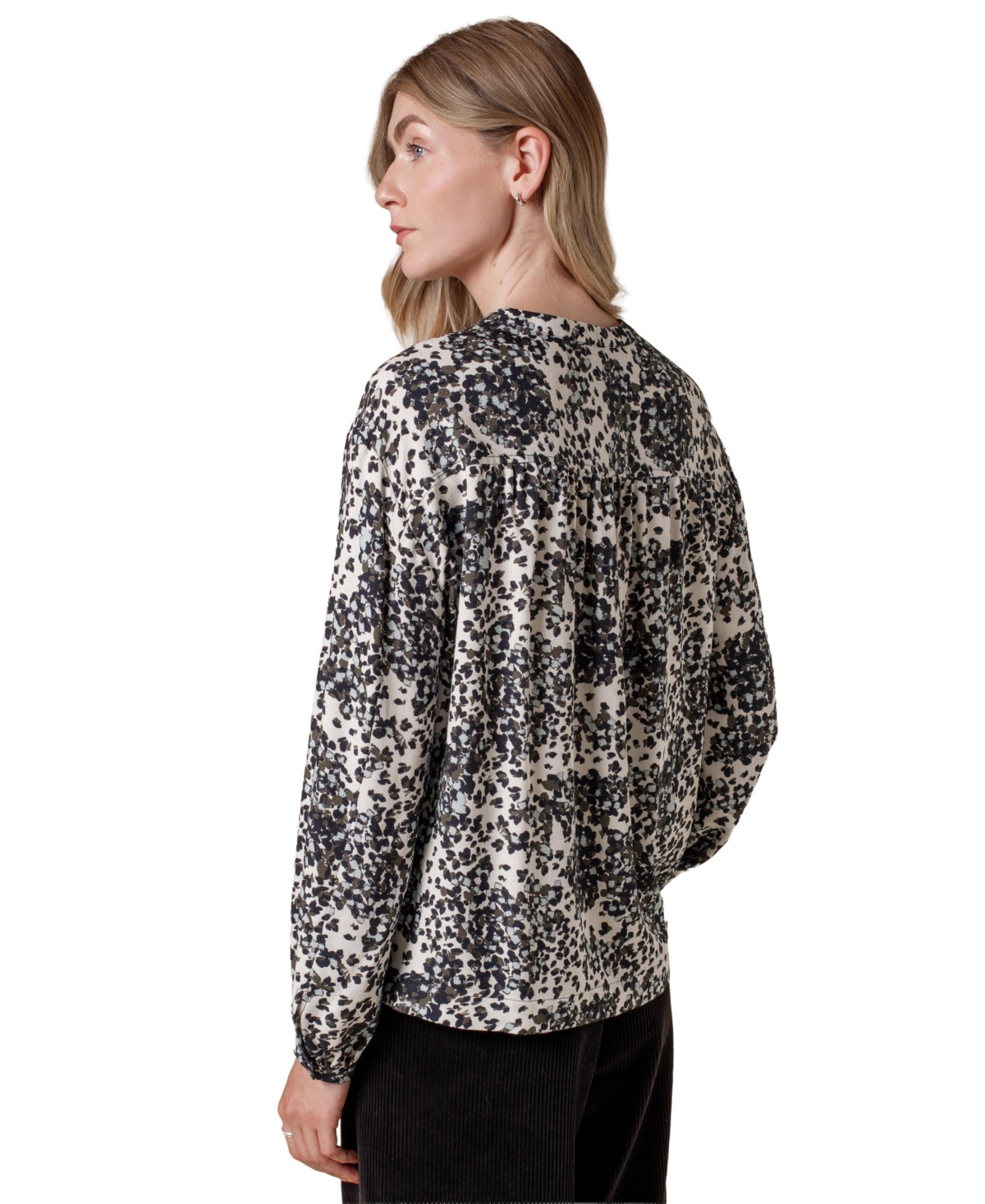 Celtic & Co. Women's Printed Drop Shoulder Long Sleeve Shirt