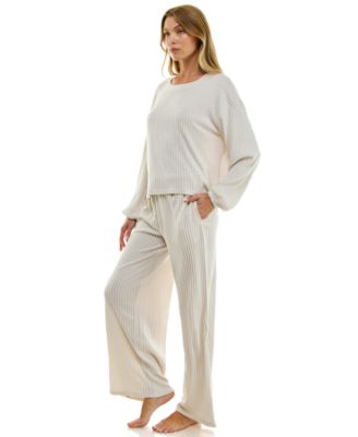 Women's 2-Piece Long-Sleeve Sweatshirt and Wide-Leg Pants Set