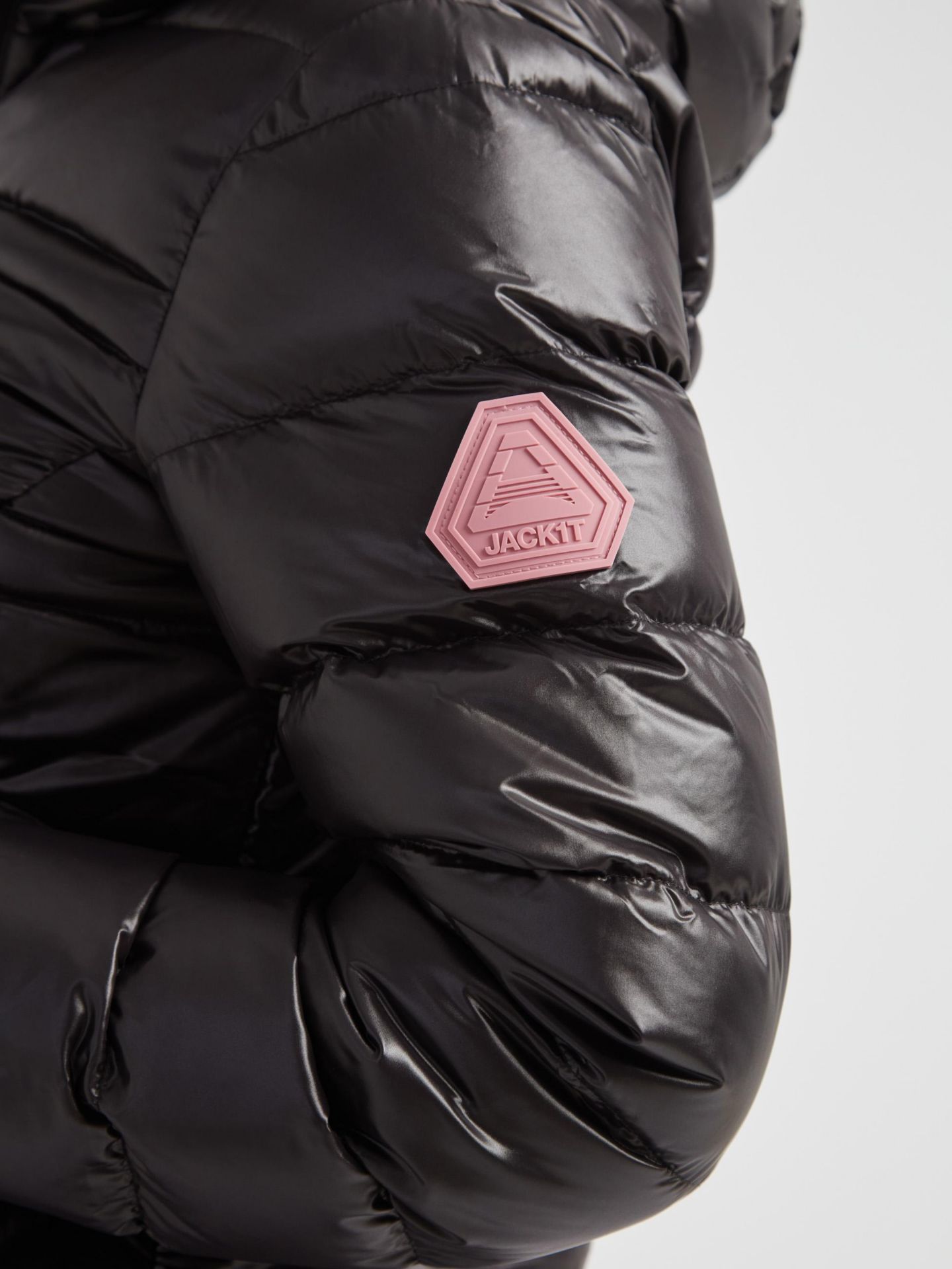 Женская куртка JACK1T R4D Tramline Hooded Puffer, цвет: Чёрный — фото 6