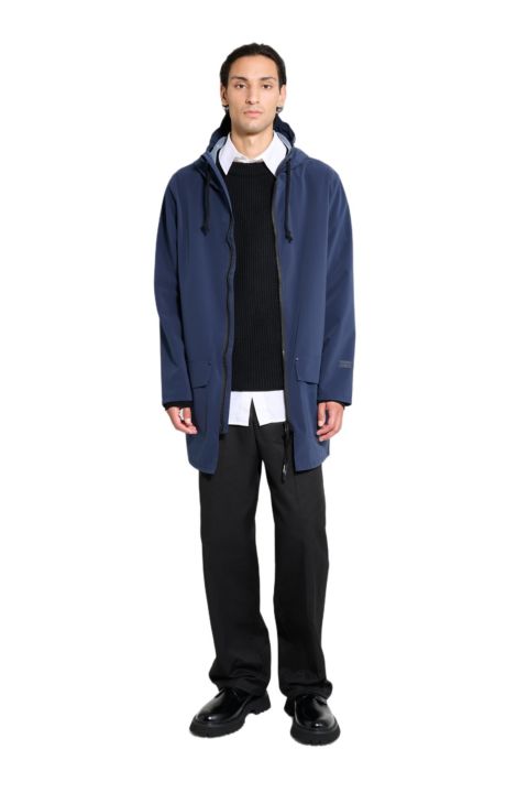 Мужские куртки Stutterheim Classic and Unisex Stockholm Patch Raincoat, цвет: Тёмно-синий