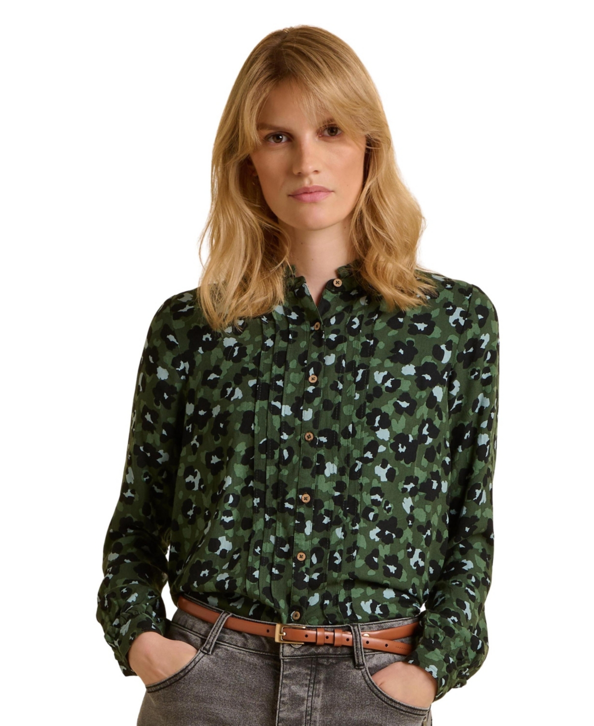 Brakeburn Women's Mylla Long Sleeve Leopard Print Shirt