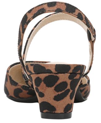 Women's Minimalist Pointed Toe Pumps