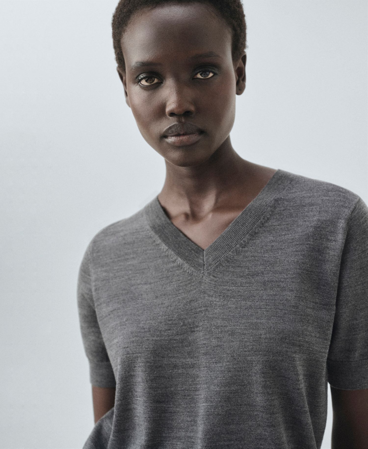 Women's Selection Wool V-Neck Sweater