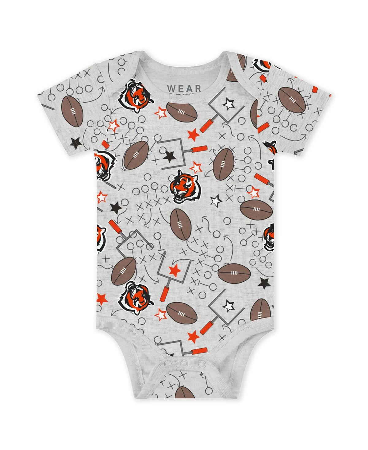 Wear by Erin Andrews Baby Boys and Girls Newborn 3-Piece Cincinnati Bengals Turn Me Around Bodysuits Pant Set