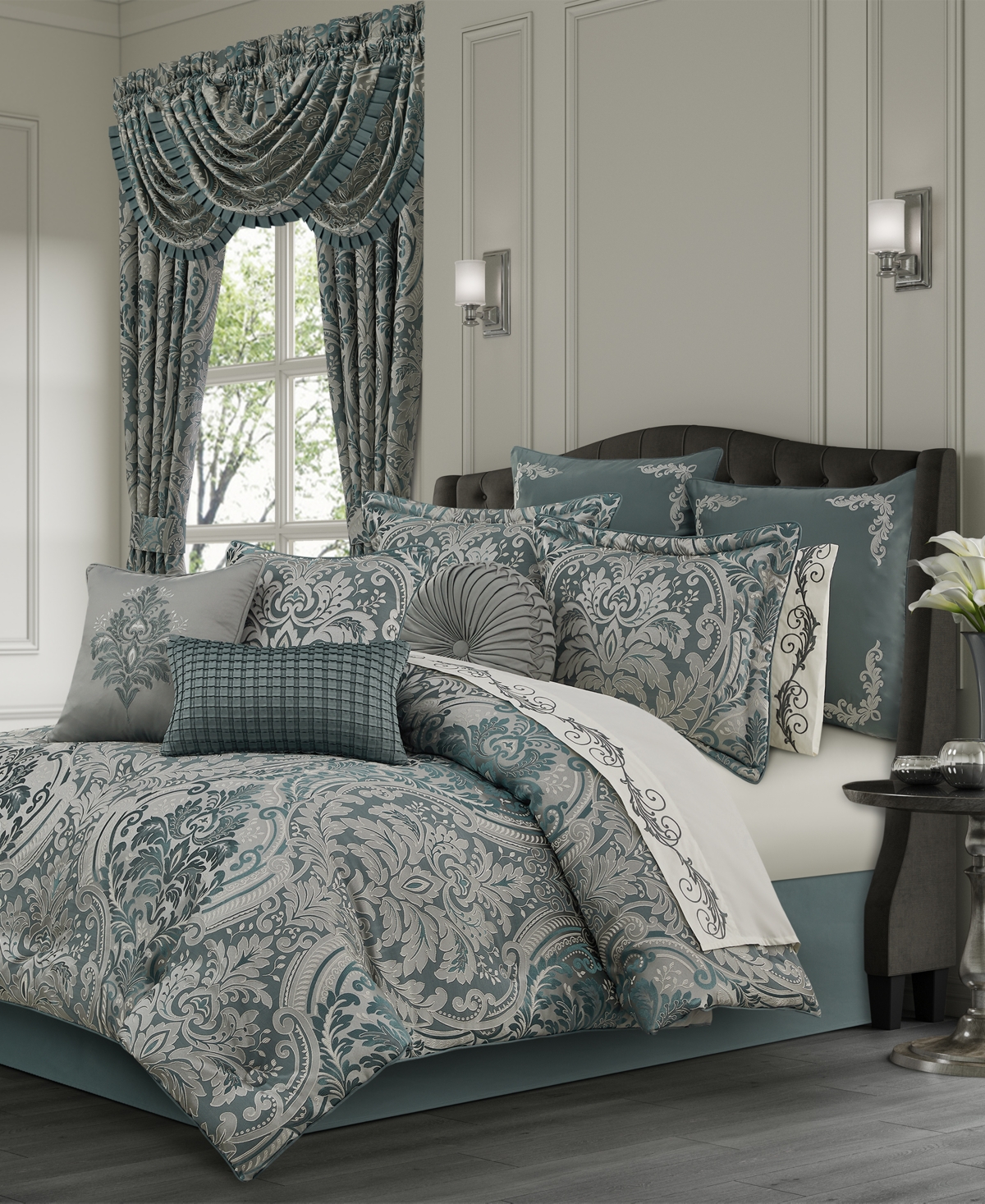 J Queen New York Renata Floral 4-Pc. Comforter Set