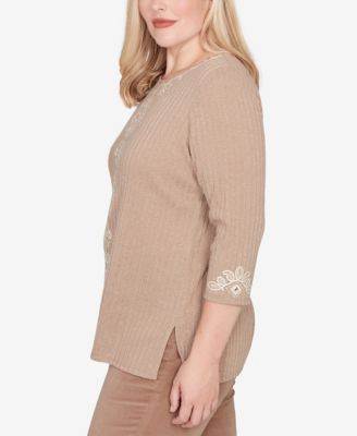 Women's Petite Vienna Embroidered 3/4-Sleeve Top