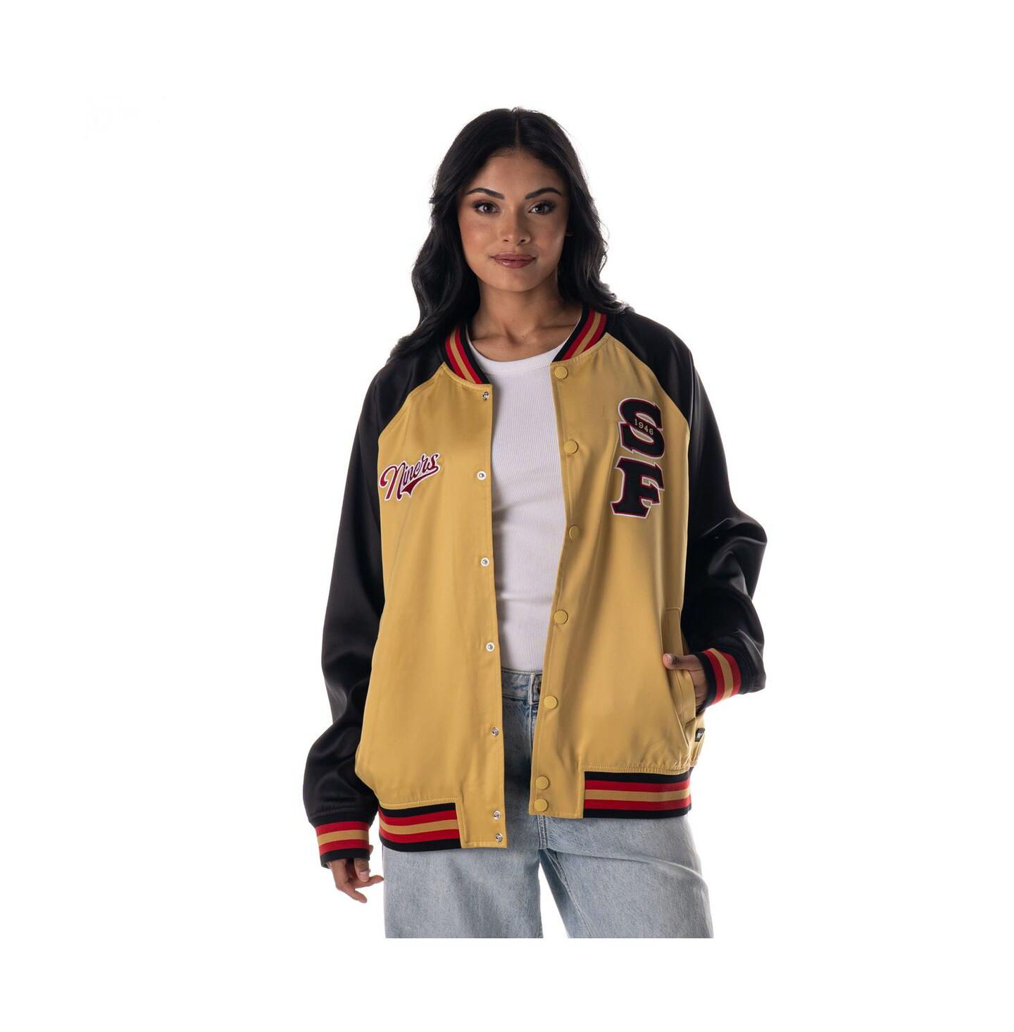Женская куртка The Wild Collective Gold San Francisco 49ers Oversized Satin Raglan Full-Snap Bomber — фото 1