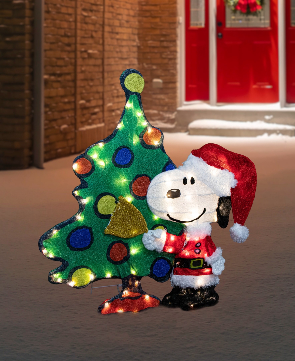 Northlight 32" Led Lighted Peanuts Snoopy and Christmas Tree Outdoor Decoration