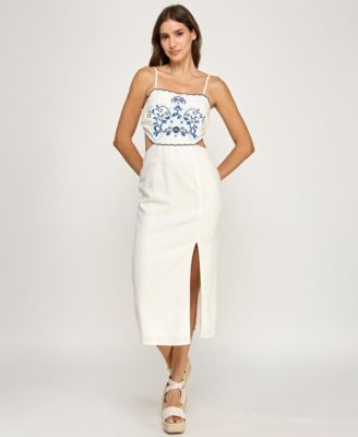 Juniors' Sleeveless Embroidered Scallop Bust Midi