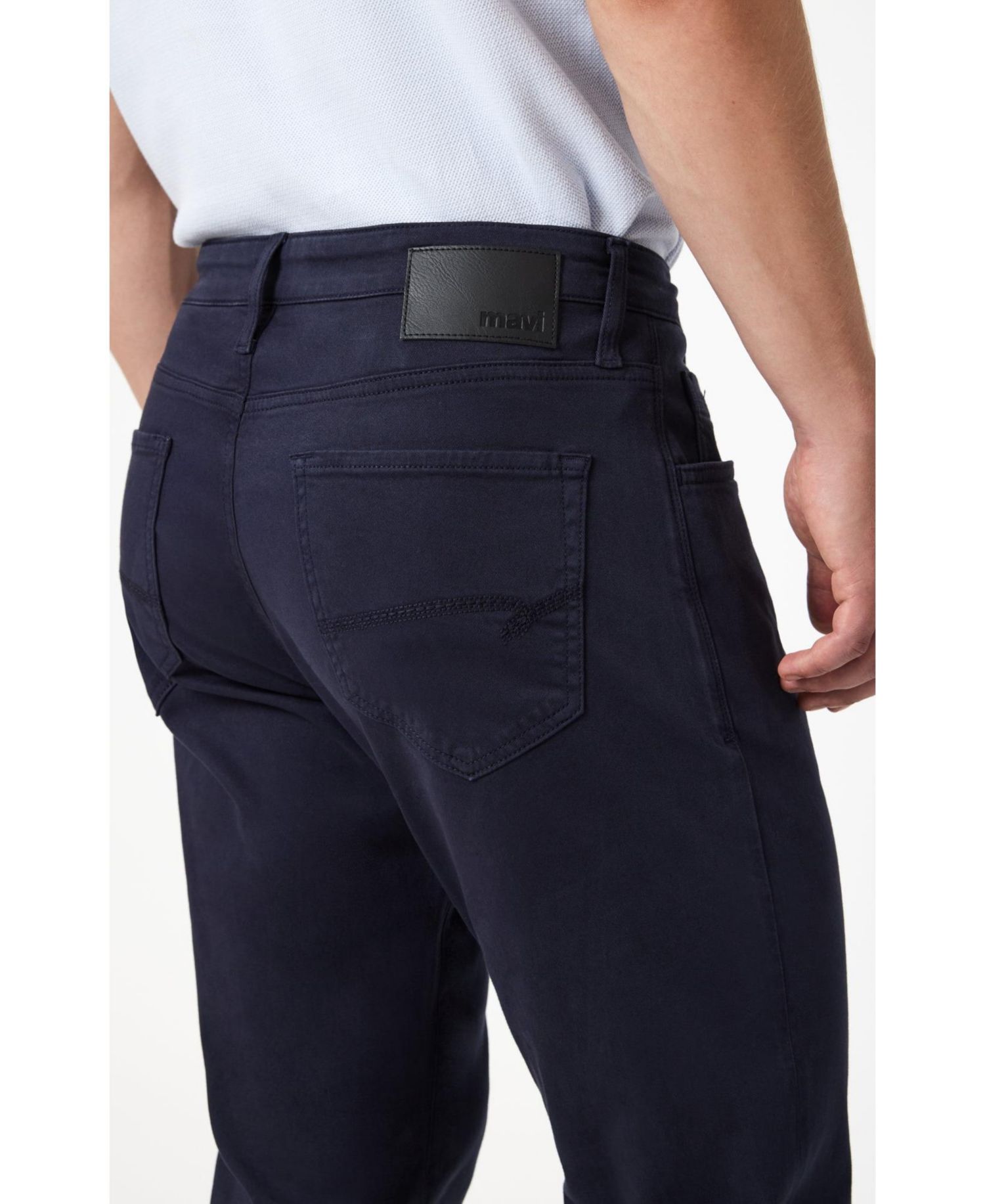 Men's Matt Regular Rise Relaxed Leg In Casual Twill Pants