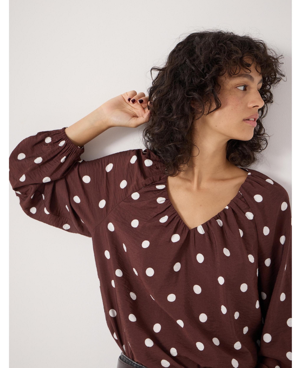 Hush Women's Printed Airflow V Neck Blouse