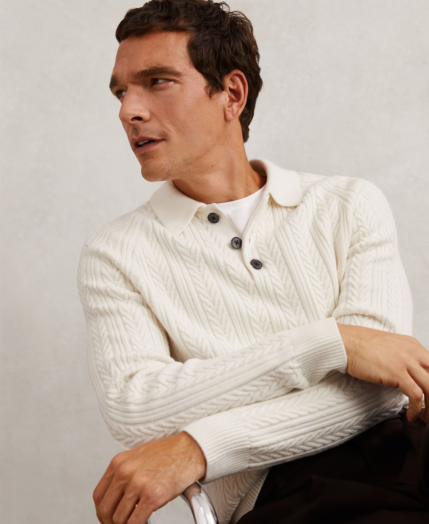 Мужская рубашка REISS Evesham Half-Button Cable-Knit Wool, цвет: Зимний белый — фото 1