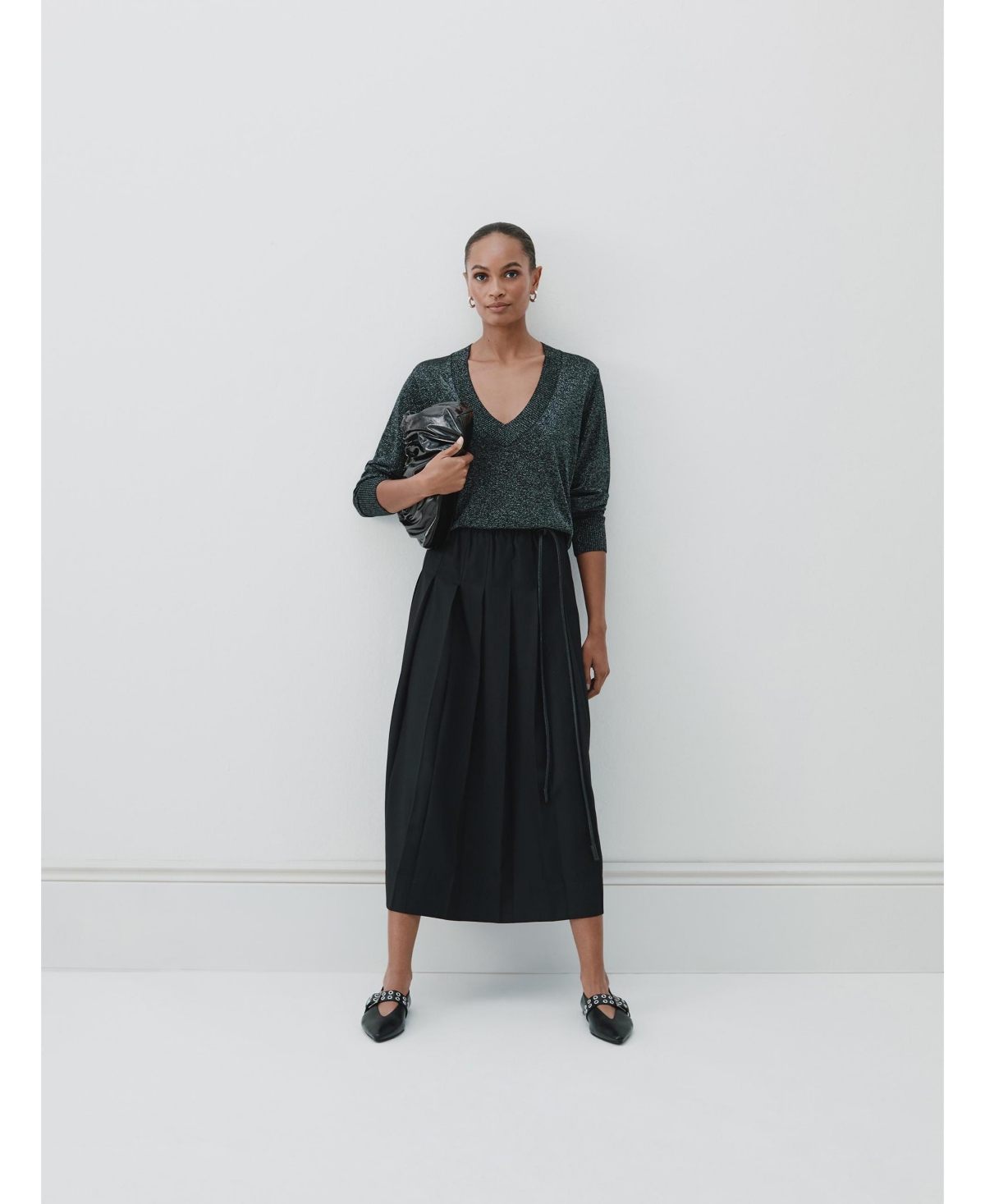 Hush Women's Gracey V Neck Metallic Jumper