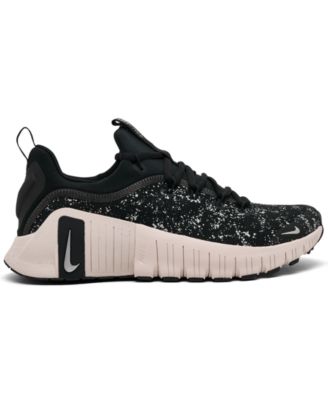 Women's Free Metcon 6 SE Training Shoes from Finish Line