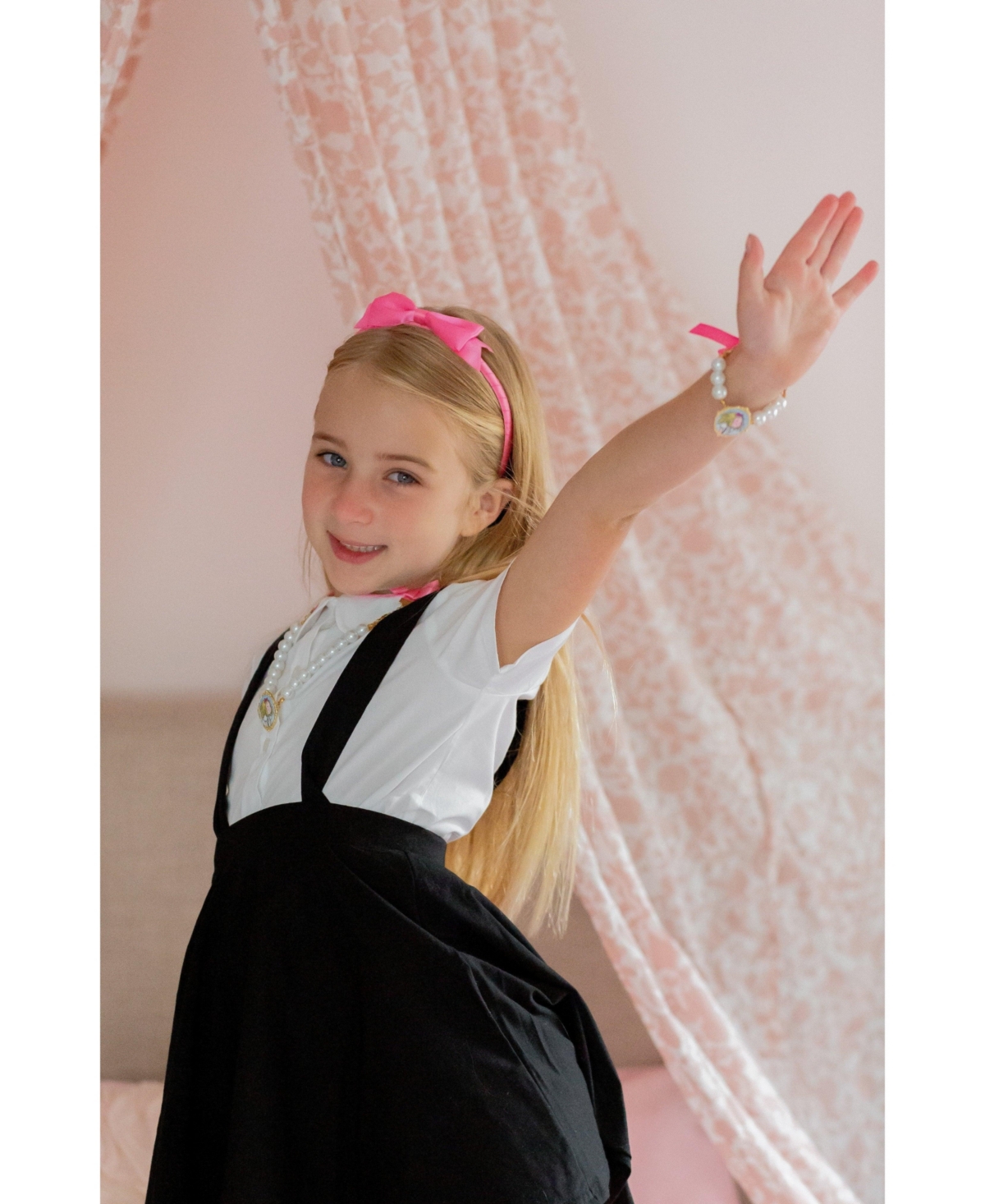 Bits & Bows Girls Eloise Bow Cameo Necklace