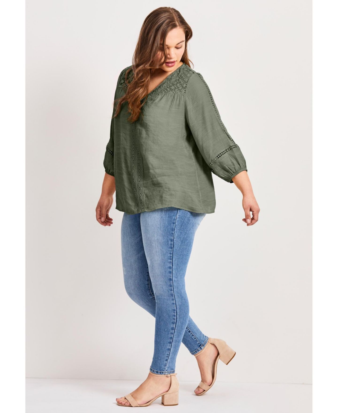 Женская блузка Avenue Plus Size Embroidered Lace Detail Peasant, цвет: Чёрный — фото 3