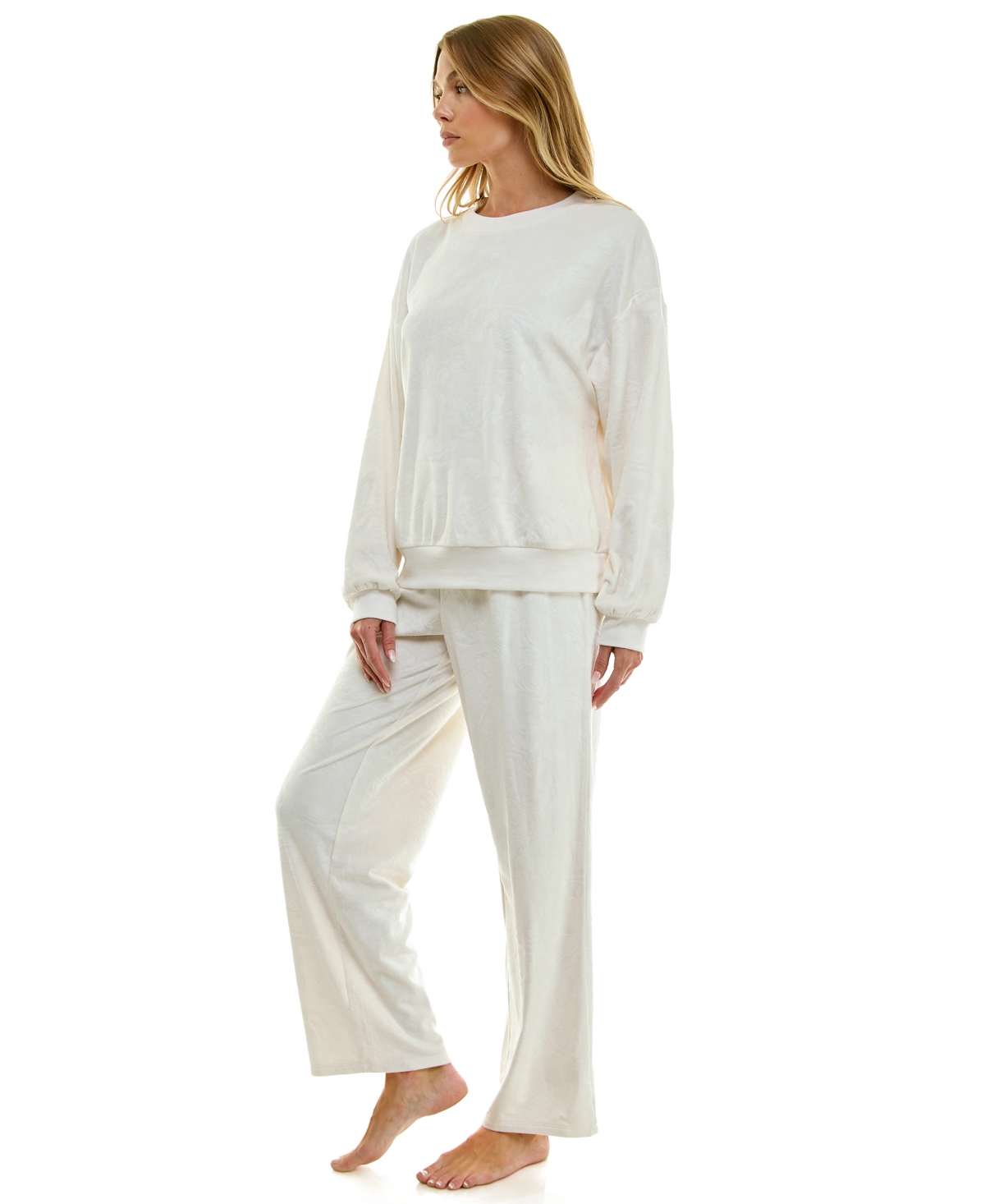 Roudelain Women's Long Sleeve Crew Neck And Pant Set In White