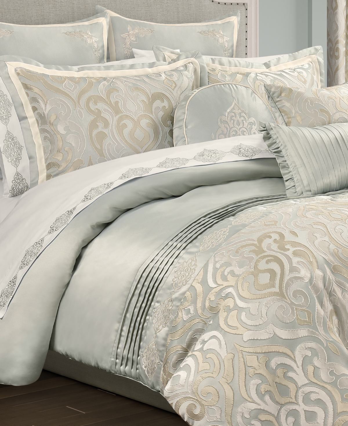 Royal Court Calmfield Damask 3-pc. Comforter Set, King/california King In White