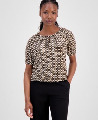 Petite Keyhole-Cutout Top